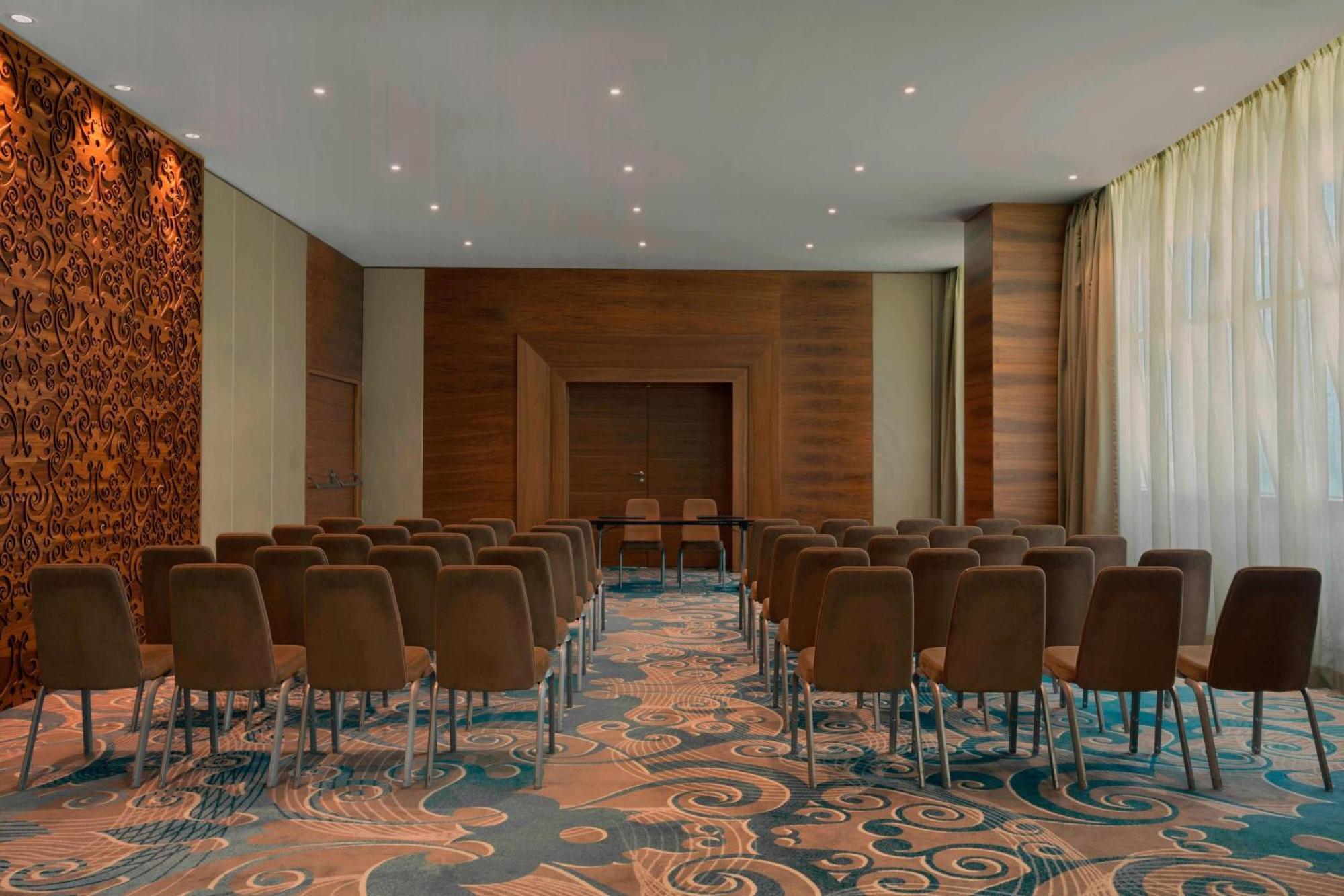 Sheraton Club Des Pins Resort Exterior photo
