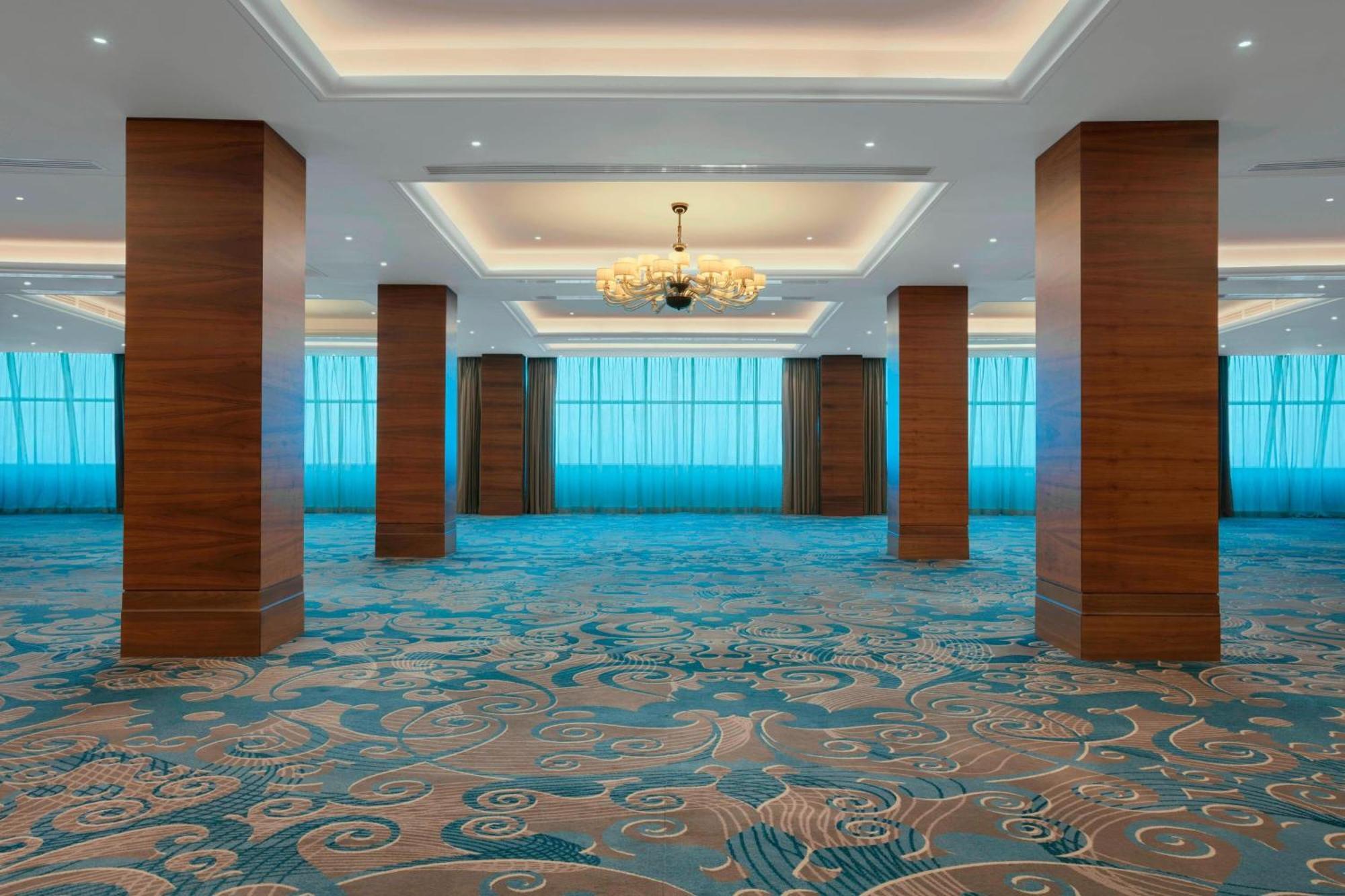 Sheraton Club Des Pins Resort Exterior photo