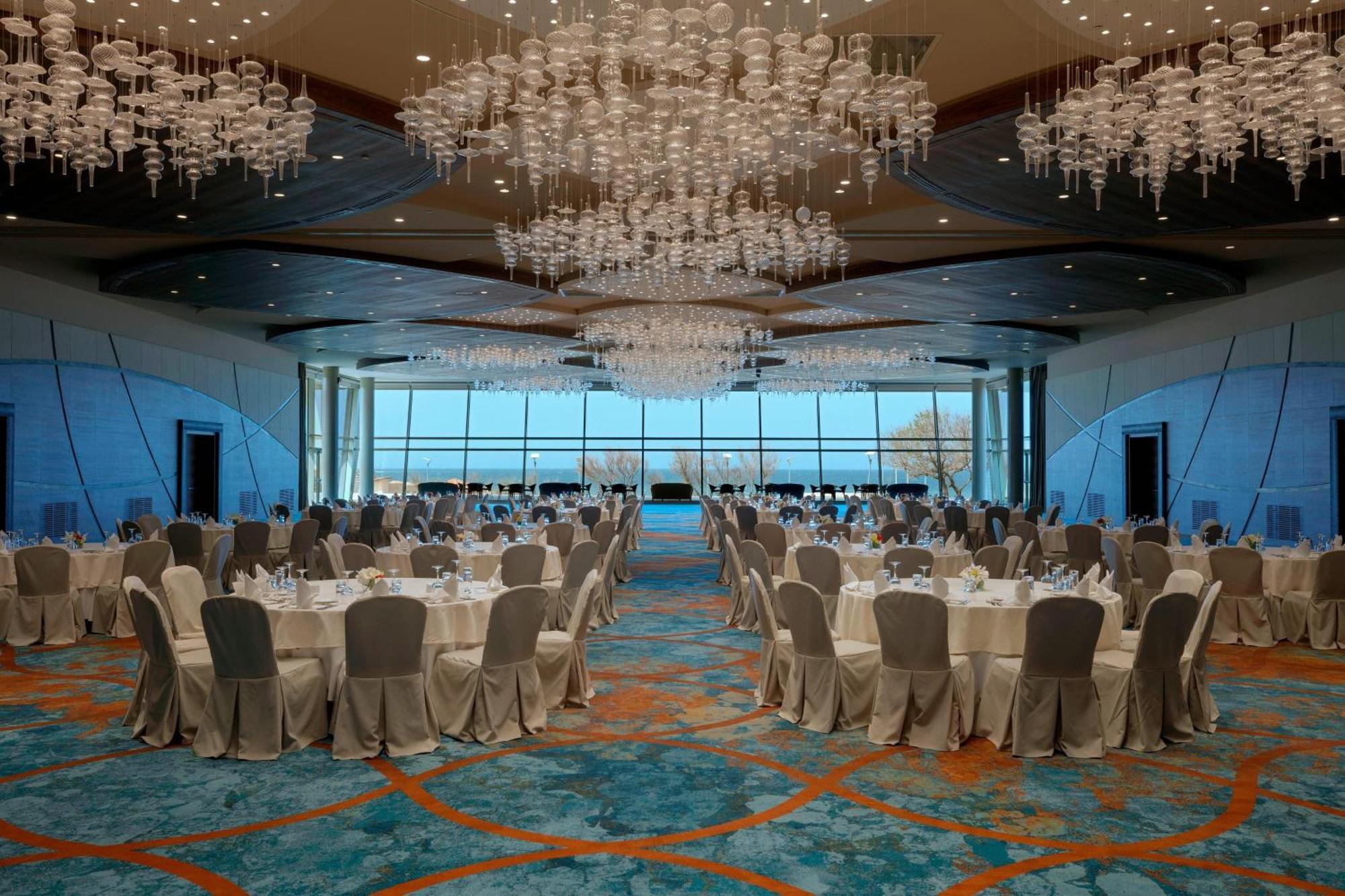 Sheraton Club Des Pins Resort Exterior photo